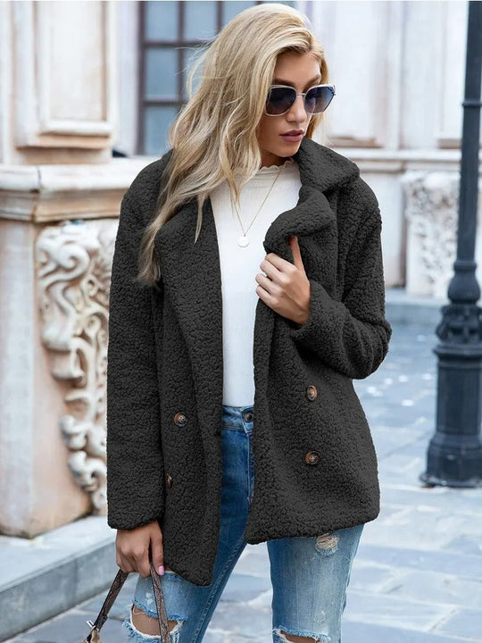 Dames Lange Winterjas Wrap Stijl Met Tijdloze Kraag en Praktische Zakken 3
