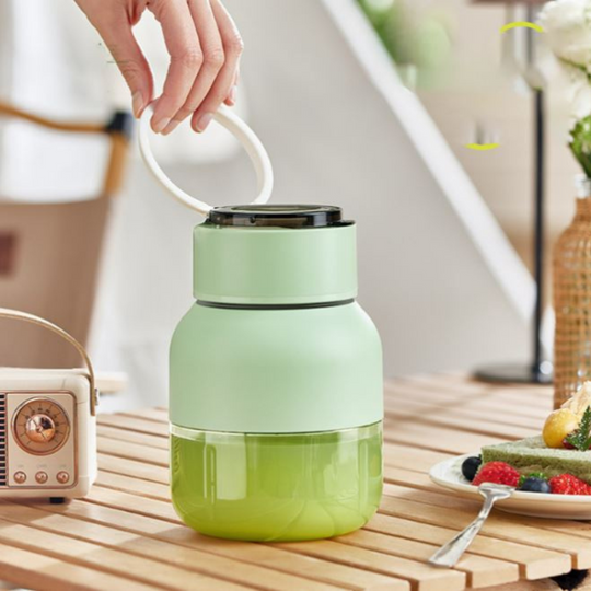 Draagbare Draadloze Sapcentrifuge en Blender voor Smoothies 0