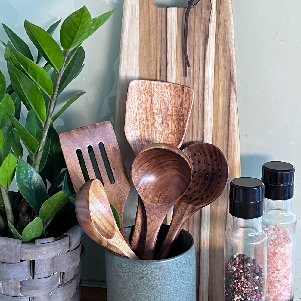 Houten Pannenset 5-delig voor Koken en Serveren 1