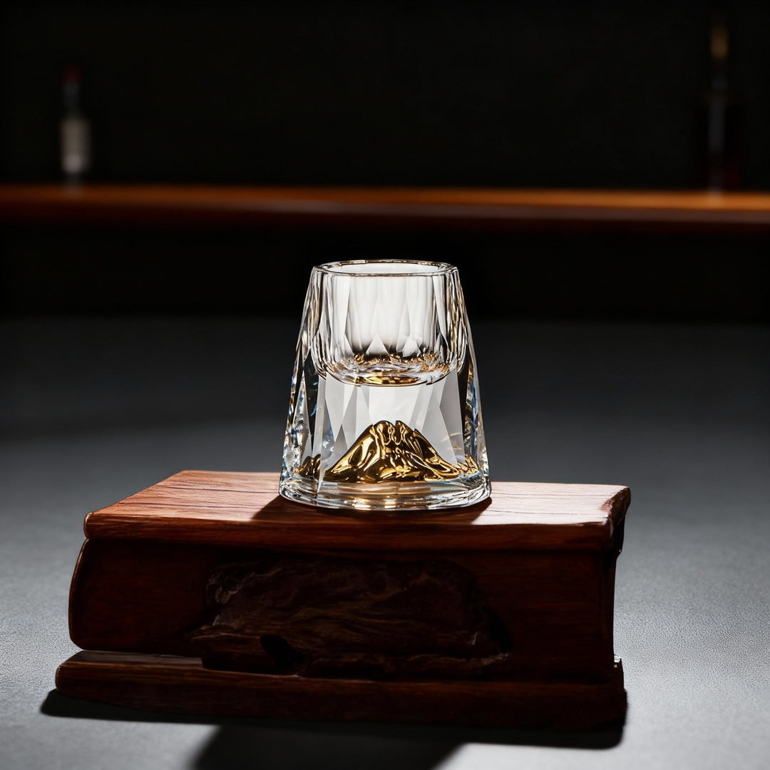 Set van 2 Handgemaakte Kristallen Glazen met Gouden Accenten 1