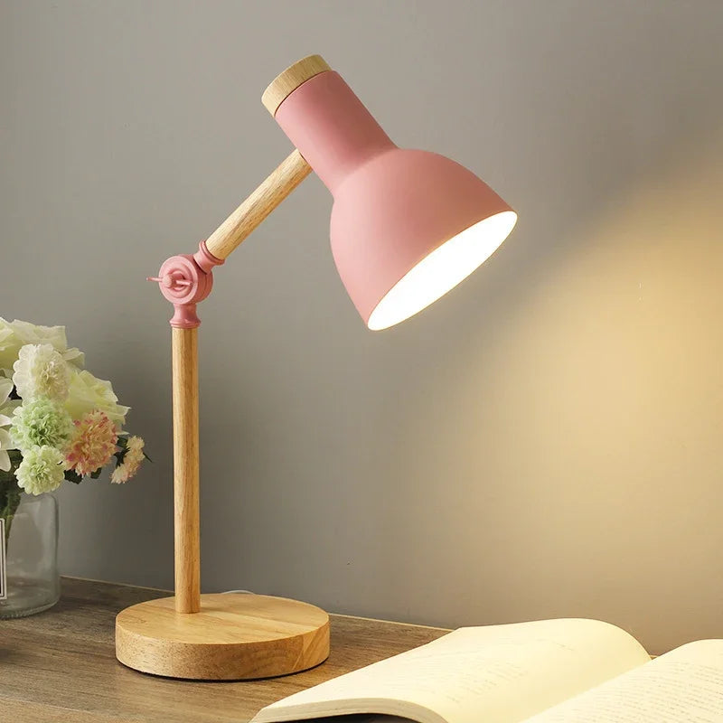 Tafellamp Scandinavisch Design Met Verstelbare Arm 1