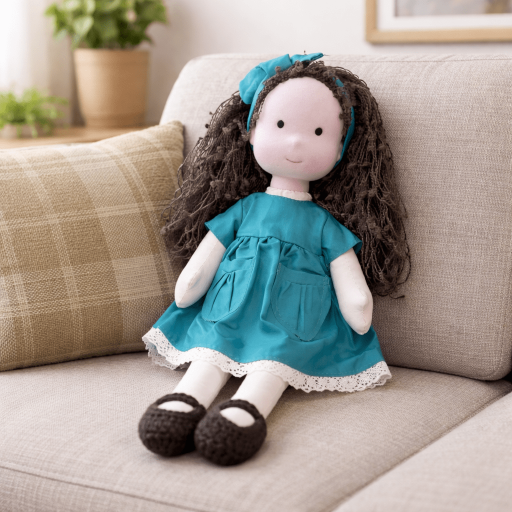 Waldorf-pop Elora voor Creatief Spelen 18
