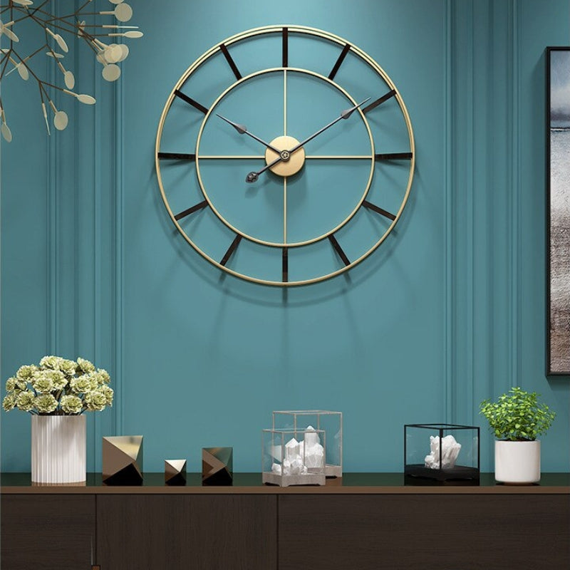 Wandklok Goud en Zwart Metalen Design 2