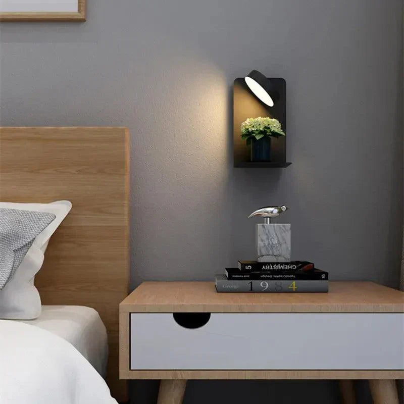 Wandlamp met Draaibare Kop en Oplaadstation 1