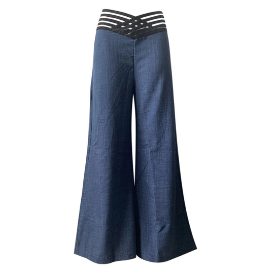 Uitlopende broek met gekruiste mesh-patch voor dames