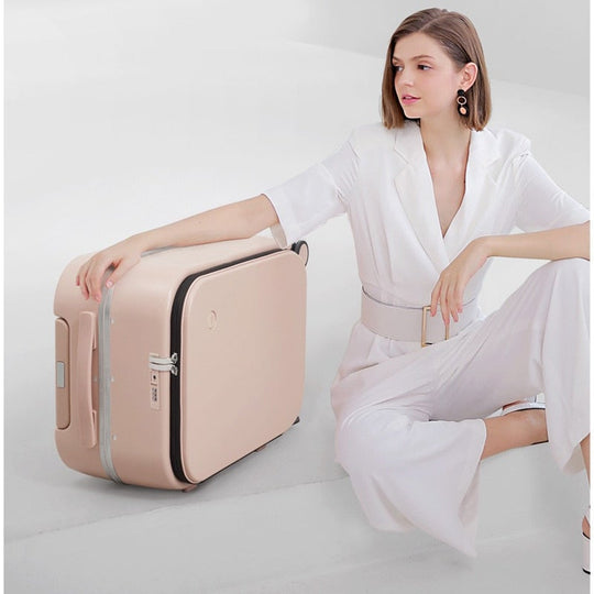 Carry On Rolling Luggage Belleza