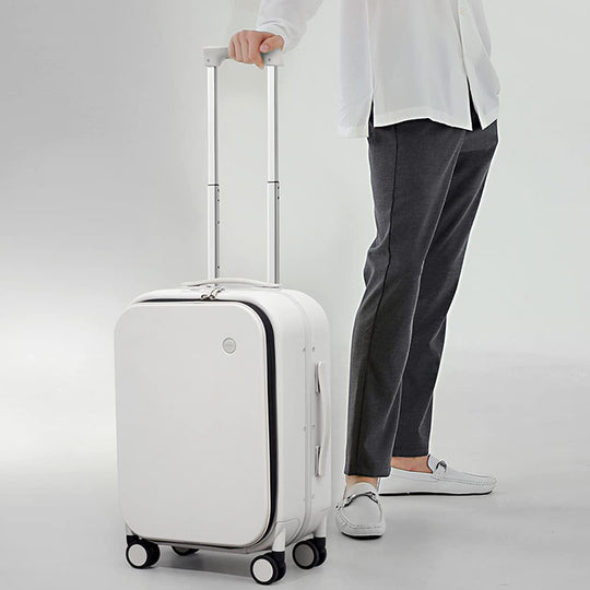 Carry On Rolling Luggage Belleza